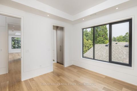 Photo 34 at 88 Lawrence Crescent, Lawrence Park South, Toronto