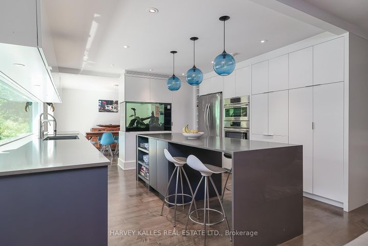 Photo 13 at 4 Kimloch Crescent, Don Mills, Toronto