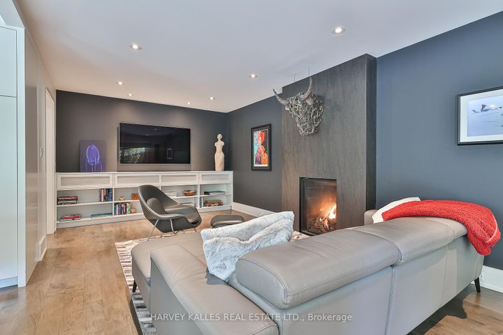 Photo 15 at 4 Kimloch Crescent, Don Mills, Toronto