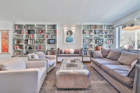 Photo 7 at 4 Kimloch Crescent, Don Mills, Toronto
