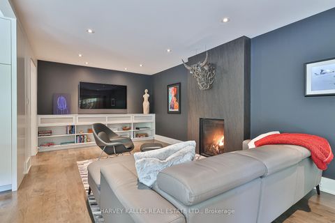 Photo 15 at 4 Kimloch Crescent, Don Mills, Toronto