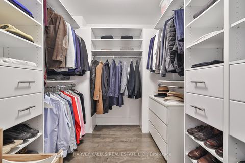 Photo 22 at 4 Kimloch Crescent, Don Mills, Toronto
