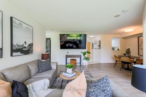 Photo 6 at 385 - 1 Greystone Walk Drive, Kennedy Park, Toronto