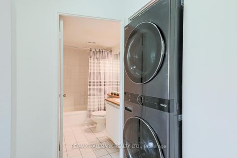 Photo 14 at 385 - 1 Greystone Walk Drive, Kennedy Park, Toronto