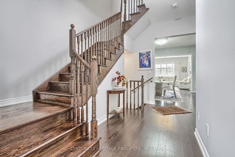 Photo 2 at 71 Woodhaven Avenue, Aurora Estates, Aurora