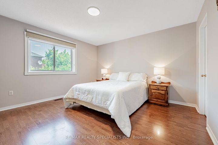 Photo 14 at 6435 Hampden Woods Road, Lisgar, Mississauga
