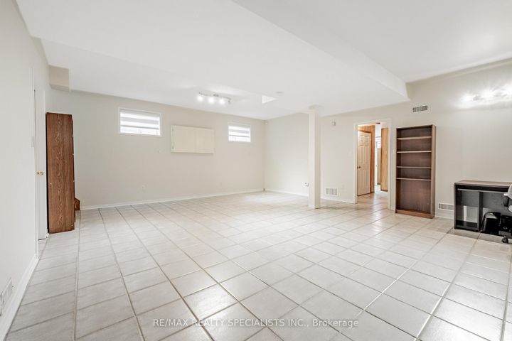 Photo 22 at 6435 Hampden Woods Road, Lisgar, Mississauga
