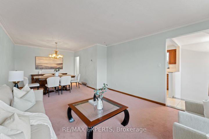 Photo 13 at 126 Ardwick Boulevard, Humbermede, Toronto