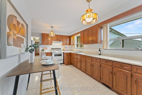 Photo 6 at 126 Ardwick Boulevard, Humbermede, Toronto