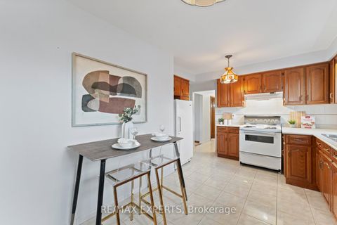 Photo 7 at 126 Ardwick Boulevard, Humbermede, Toronto