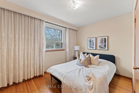 Photo 19 at 126 Ardwick Boulevard, Humbermede, Toronto