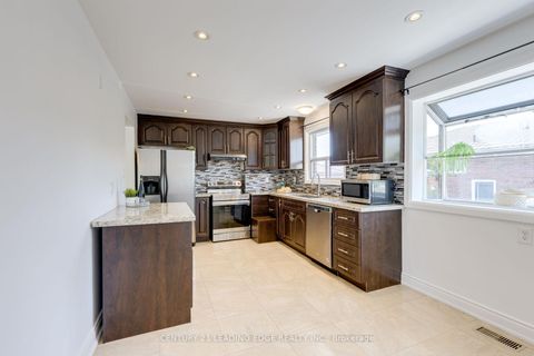 Photo 11 at 83 MARILAKE Drive, Malvern West, Toronto