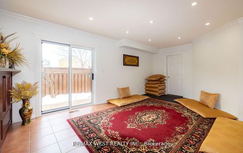 Photo 9 at 56 Meadow Oak Place, Pelmo Park W4, Toronto