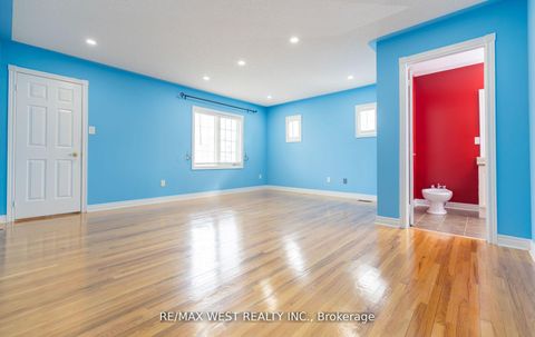 Photo 26 at 56 Meadow Oak Place, Pelmo Park W4, Toronto
