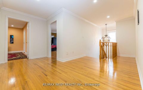 Photo 30 at 56 Meadow Oak Place, Pelmo Park W4, Toronto