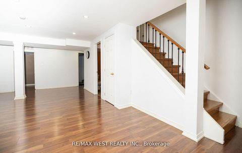 Photo 36 at 56 Meadow Oak Place, Pelmo Park W4, Toronto