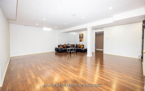 Photo 37 at 56 Meadow Oak Place, Pelmo Park W4, Toronto