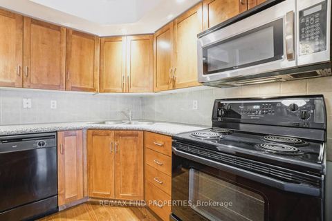 Photo 8 at 401 - 270 Wellington Street W, Waterfront Communities C1, Toronto