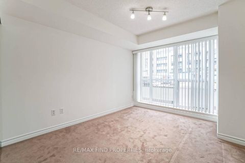 Photo 14 at 401 - 270 Wellington Street W, Waterfront Communities C1, Toronto