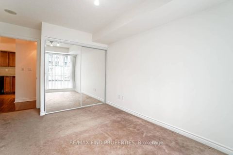 Photo 17 at 401 - 270 Wellington Street W, Waterfront Communities C1, Toronto