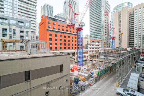 Photo 20 at 401 - 270 Wellington Street W, Waterfront Communities C1, Toronto