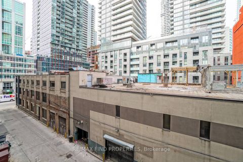 Photo 21 at 401 - 270 Wellington Street W, Waterfront Communities C1, Toronto