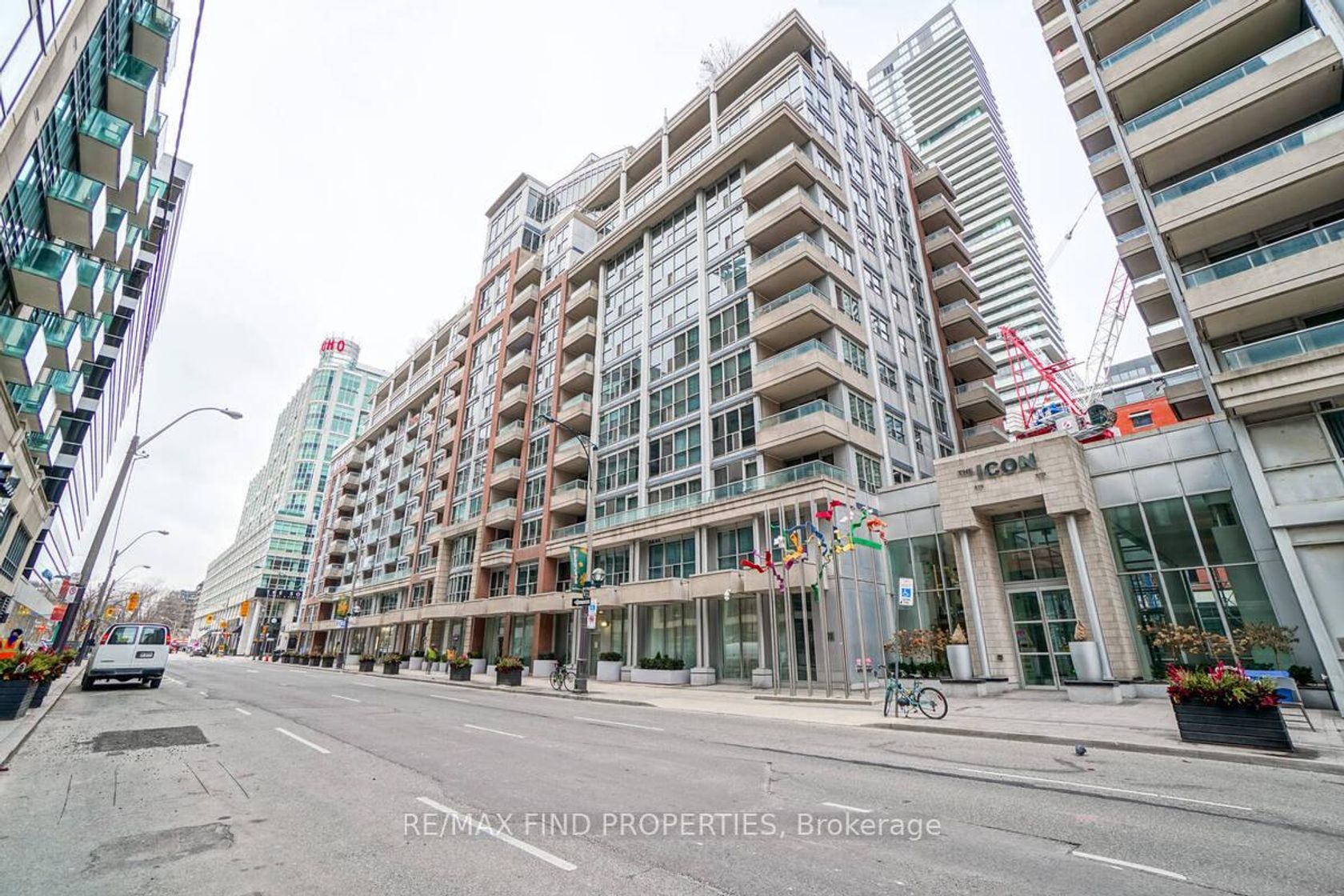 401 - 270 Wellington Street W, Waterfront Communities C1, Toronto by Loree Meneguzzi Real Estate 401 - 270 Wellington Street W, Waterfront Communities C1, Toronto