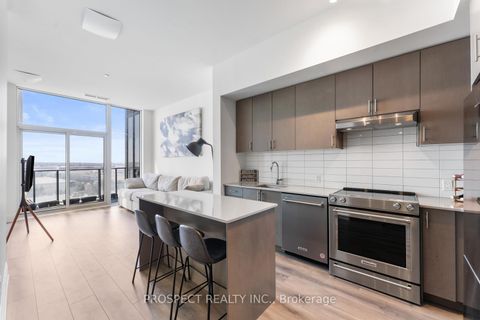 Photo 10 at 708 - 9000 Jane Street, Vellore Village, Vaughan