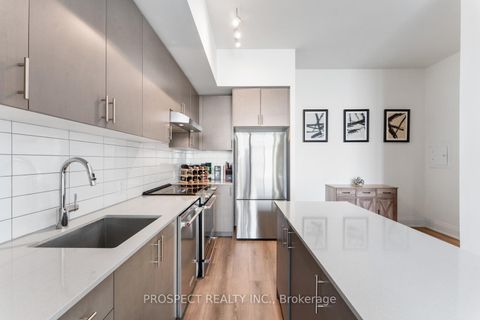 Photo 12 at 708 - 9000 Jane Street, Vellore Village, Vaughan