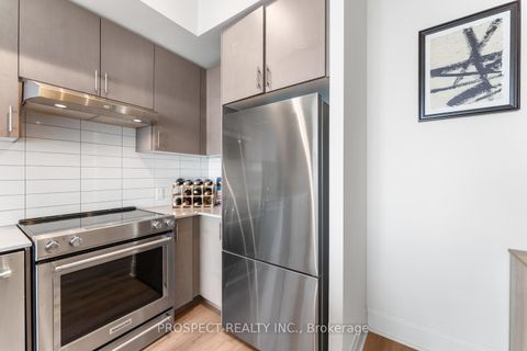 Photo 16 at 708 - 9000 Jane Street, Vellore Village, Vaughan