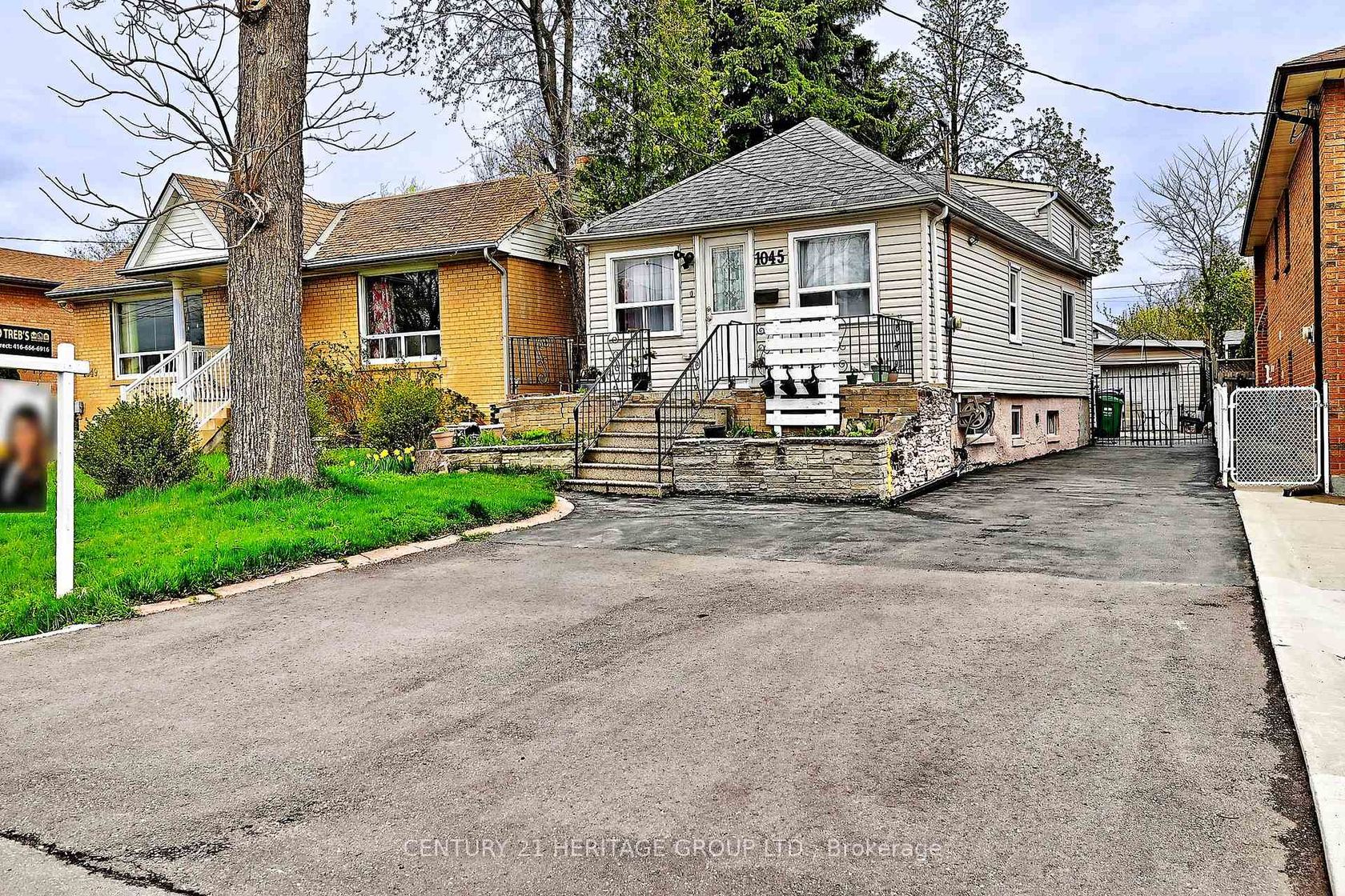 1045 East Avenue, Lakeview, Mississauga 