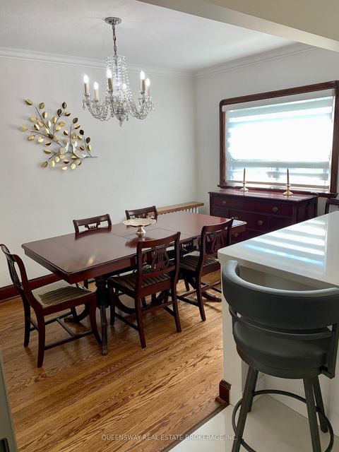 Photo 5 at 420 Jane Street, Lambton Baby Point, Toronto
