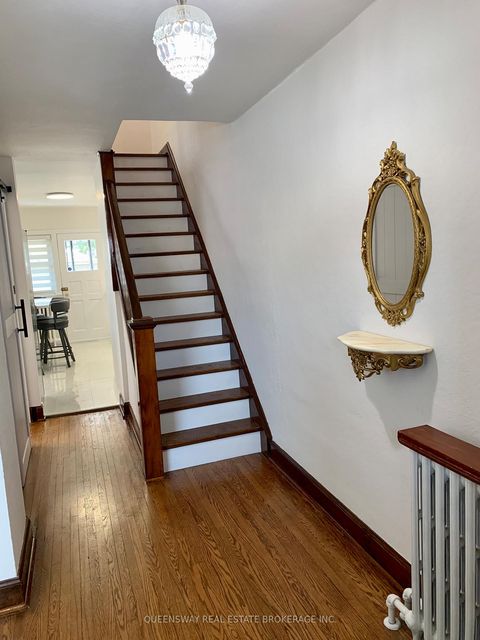 Photo 13 at 420 Jane Street, Lambton Baby Point, Toronto