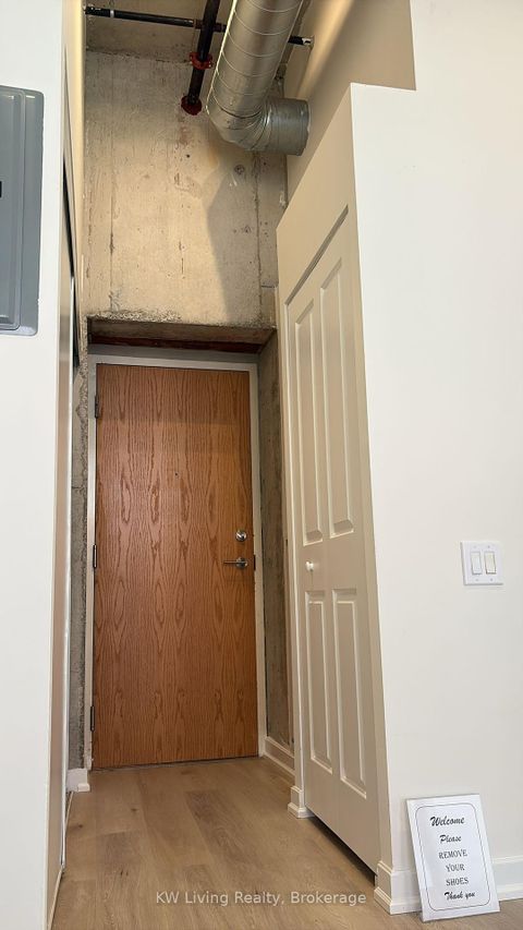 Photo 2 at 318 - 363 Sorauren Avenue, Roncesvalles, Toronto