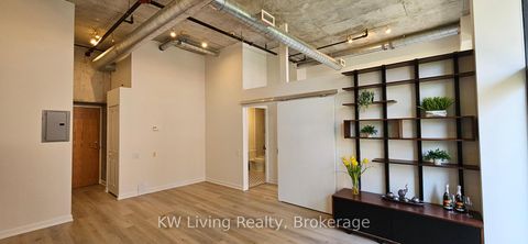 Photo 5 at 318 - 363 Sorauren Avenue, Roncesvalles, Toronto