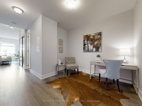 Photo 23 at 1128 - 111 St Clair Avenue W, St. Clair, Toronto