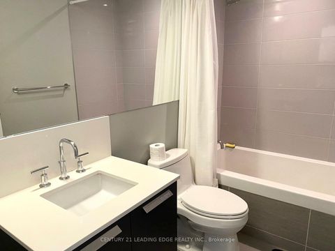 Photo 11 at 709 - 50 CHARLES Street E, Yonge Corridor, Toronto