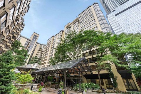Photo 1 at 206A - 280 Simcoe Street, Chinatown, Toronto
