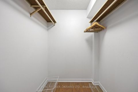 Photo 17 at 206A - 280 Simcoe Street, Chinatown, Toronto