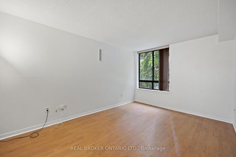 Photo 19 at 206A - 280 Simcoe Street, Chinatown, Toronto