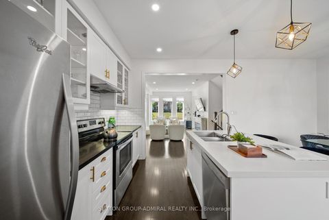 Photo 7 at 49 East's Corners Boulevard, Kleinburg, Vaughan