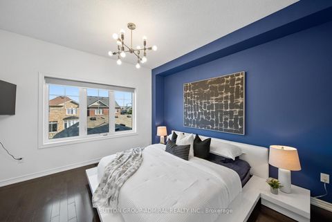 Photo 19 at 49 East's Corners Boulevard, Kleinburg, Vaughan