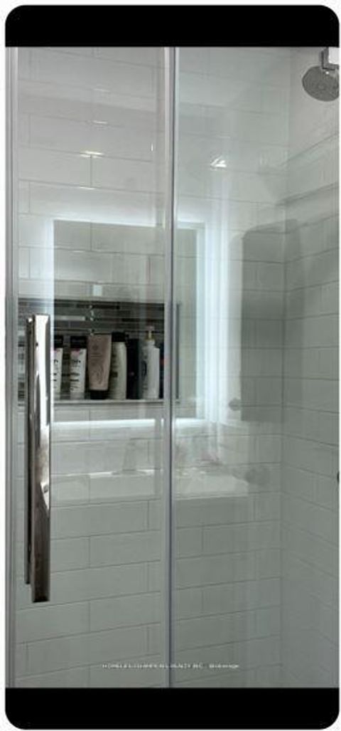 Photo 19 at 436 Oakwood Avenue, Oakwood Village, Toronto