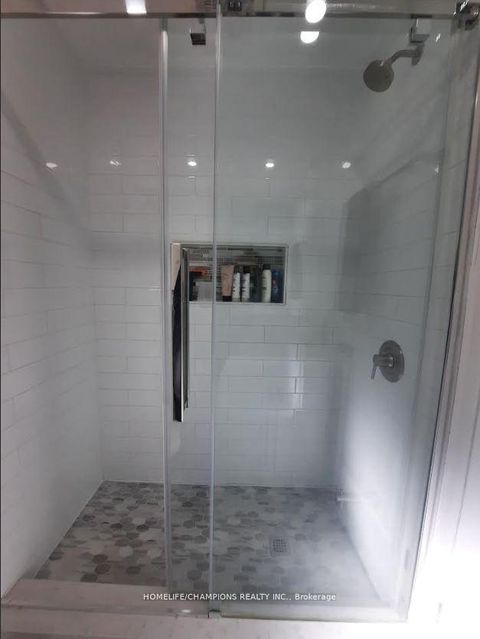 Photo 22 at 436 Oakwood Avenue, Oakwood Village, Toronto