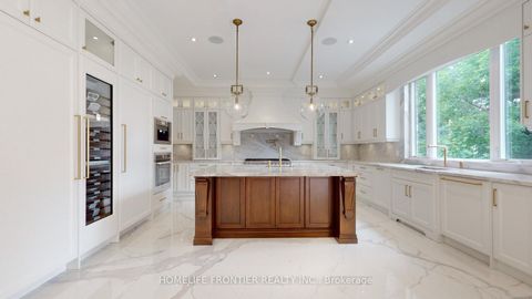 Photo 10 at 73 Lord Seaton Road, Windfields, Toronto