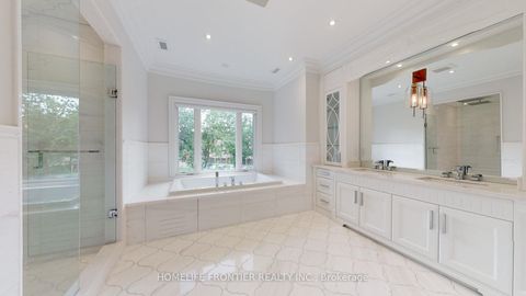 Photo 15 at 73 Lord Seaton Road, Windfields, Toronto