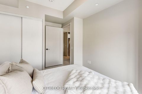 Photo 13 at 1408 - 9000 Jane Street, Concord, Vaughan