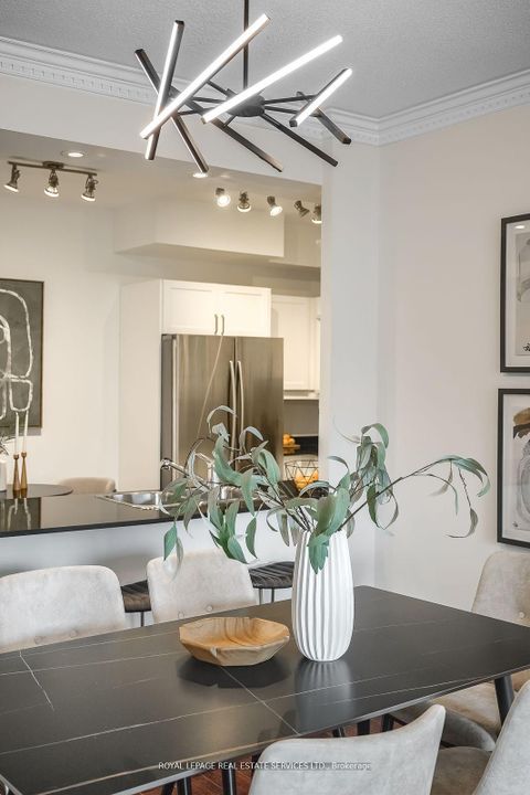Photo 9 at 811 - 18 William Carson Crescent, Windfields, Toronto