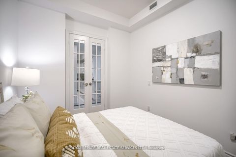 Photo 15 at 811 - 18 William Carson Crescent, Windfields, Toronto