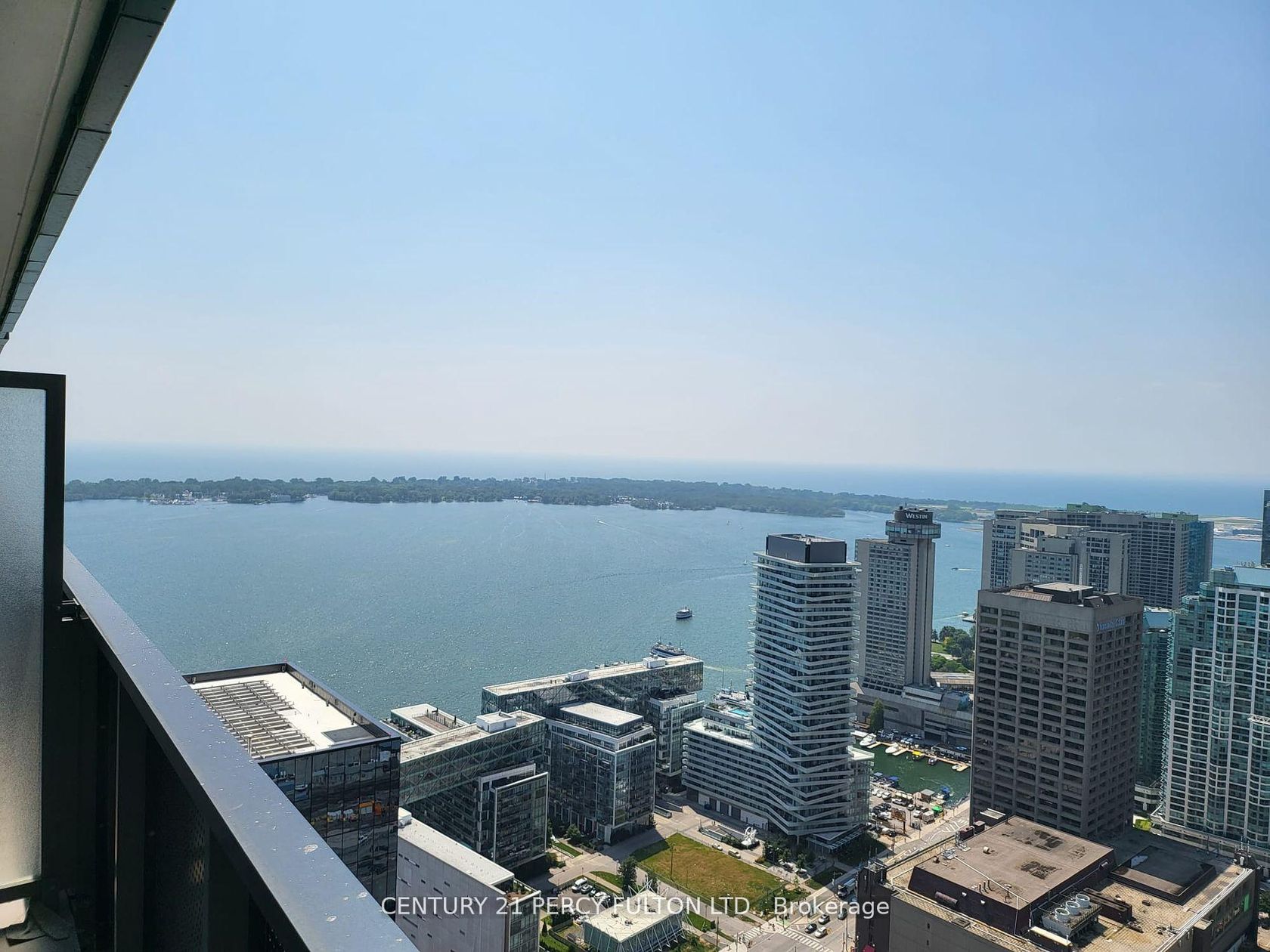 5310 - 138 Downes Street, Waterfront Communities C8, Toronto by Loree Meneguzzi Real Estate 5310 - 138 Downes Street, Waterfront Communities C8, Toronto